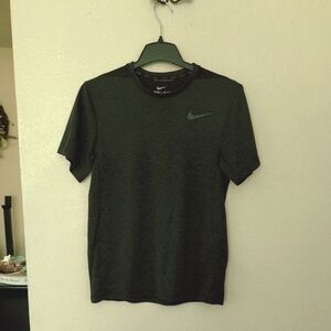 Nike Dri-fit t-shirt size: small heathered grey